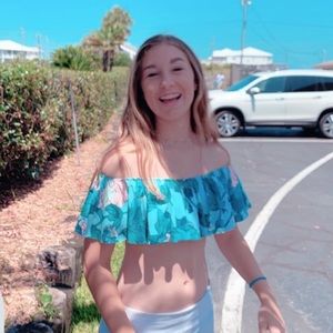 Meet your Posher, Anna grace